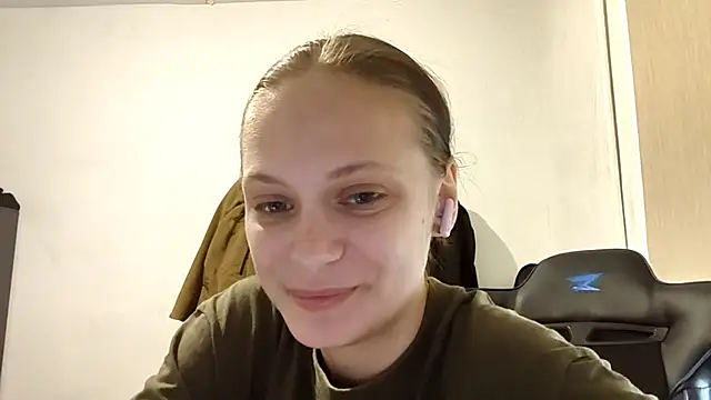 Chat XXX en directo de LuluSweetyGirl