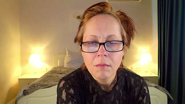 LioraWeiss' Live XXX Chat