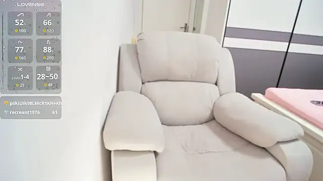 Yuzuki-sweet live XXX chat