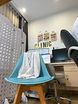 XXX chat uživo modela Clinic_Sexy