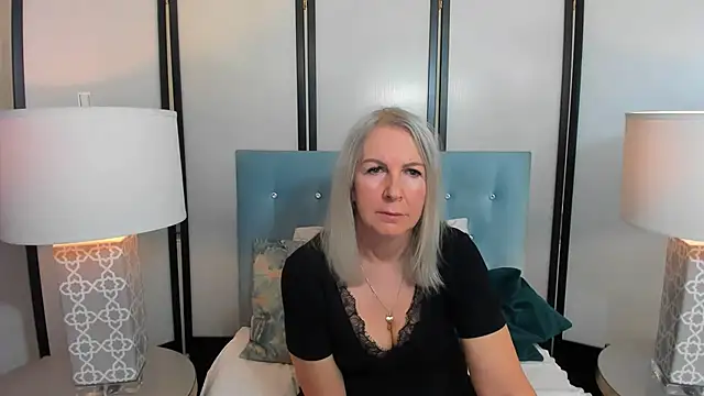 EricaTop 即時 XXX 聊天