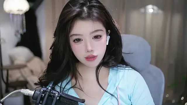 Chatroom XXX en direct de Cecily