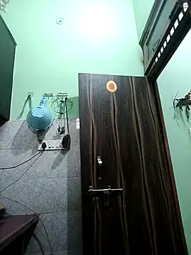 Show de Cute-Janvi20 na webcam