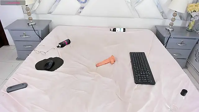 yaragarcia élő XXX-chatje