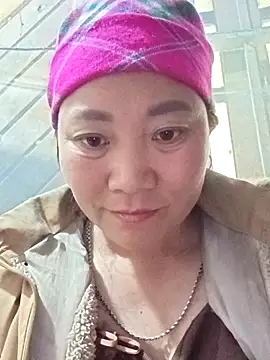 Lindxx-hot Chat XXX in diretta