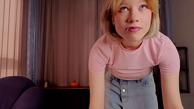 Pokazy przed kamerką – CythiaOttum