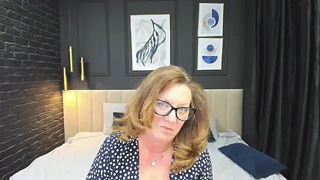 Chat +18 de LeaPure ao vivo