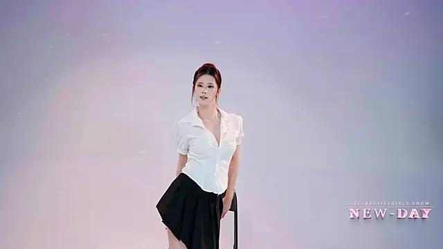 NEW-DAY Live XXX-Chat