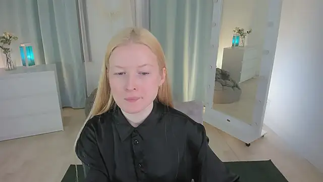 Chat XXX ao vivo de Laly_Peach