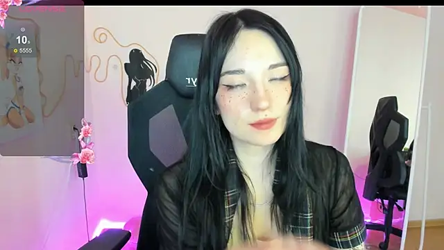 Czat XXX na żywo – AliceeinWonderlanddd