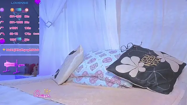 AbyanaGom Adlı Modelin Canlı XXX Sohbeti