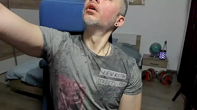 RobbyShawz Live XXX-chat