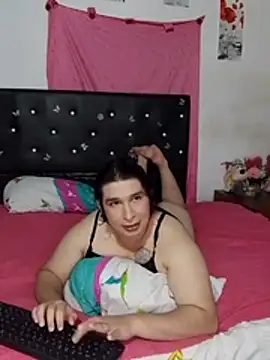 Kaissydoll: онлайн-секс-чат