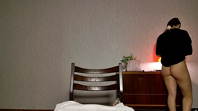 MadeInParadiseのライブXXXチャット