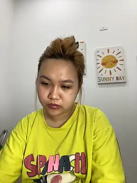 Almira6868 网络视讯表演