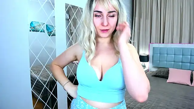 MilenaBlossom Adlı Modelin Canlı XXX Sohbeti