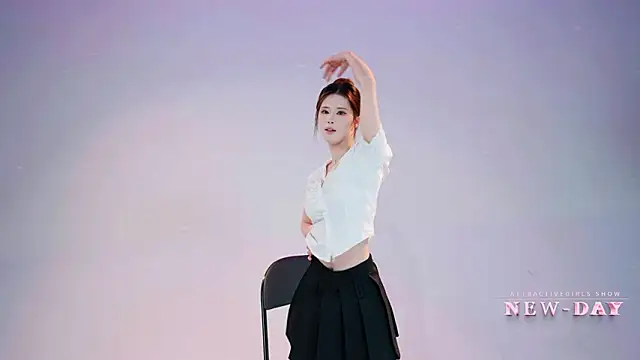 NEW-DAY Chat XXX in diretta