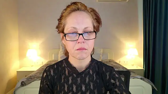 Chatroom XXX en direct de LioraWeiss