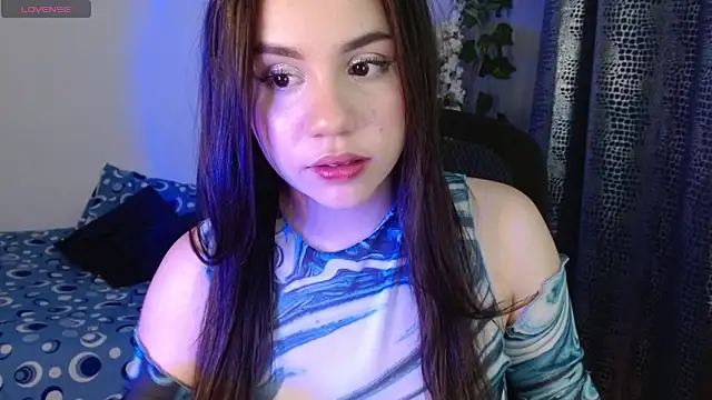 Scarlett_Laurent Chat XXX in diretta