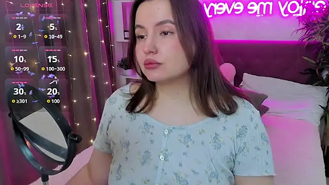 FeralPeach Live XXX-chat