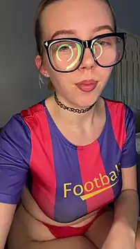 MonaNoire Chat XXX in diretta