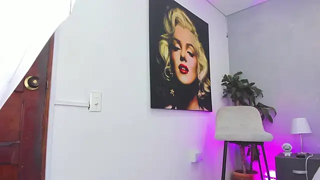 Онлайн чат XXX Raphael_Nyon