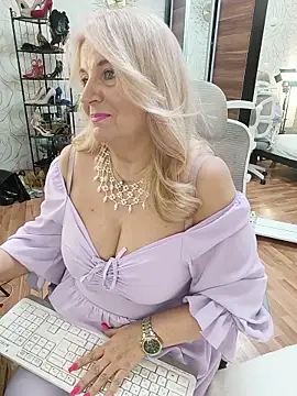 AvrilMillers লাইভ XXX চ্যাট