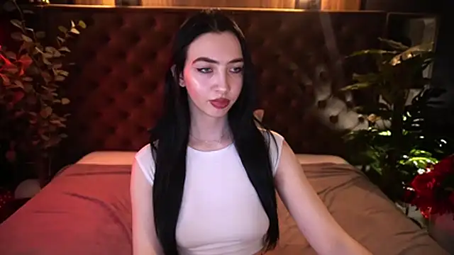 WildKittenX_'s Live XXX Chat