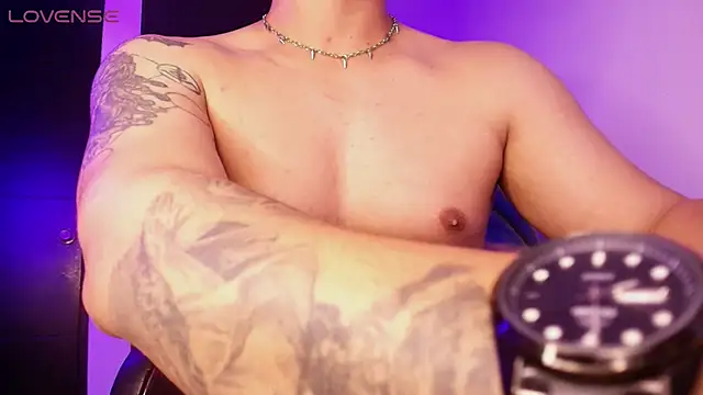 Chat +18 de BjornSteel ao vivo