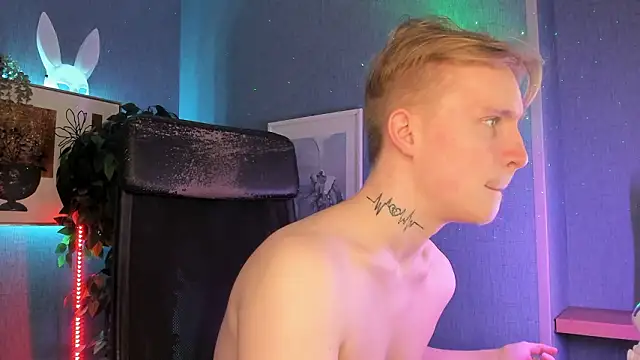 AlexxSweet 网络视讯表演