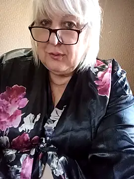 Alexia64231 Show in webcam