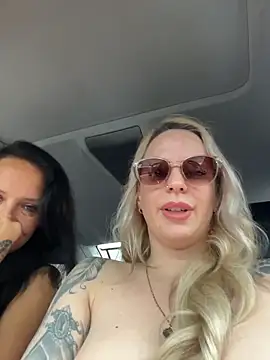 June695_ Webcam-Show