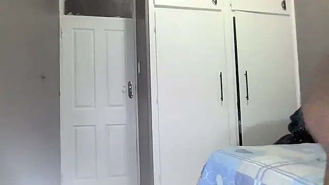 Sweetslender's Live XXX Chat