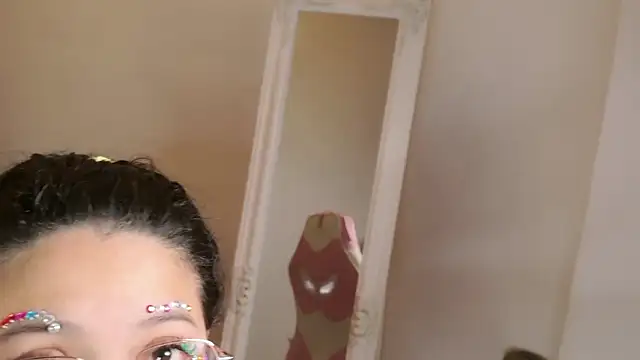 SelenaBlumX – webcam-show