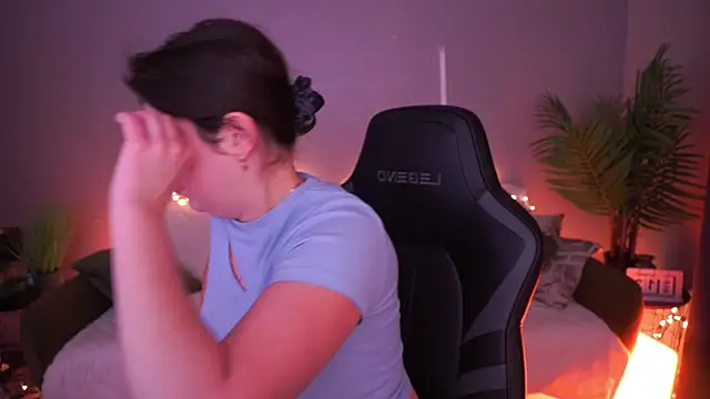 MirandaWong 即時 XXX 聊天