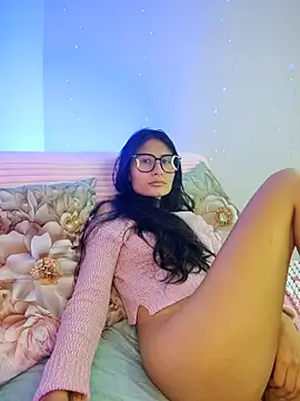 Chat +18 de NayeCloud ao vivo