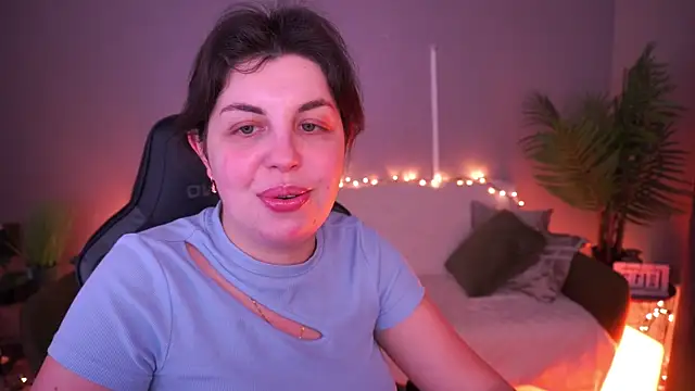 MirandaWong Chat XXX in diretta