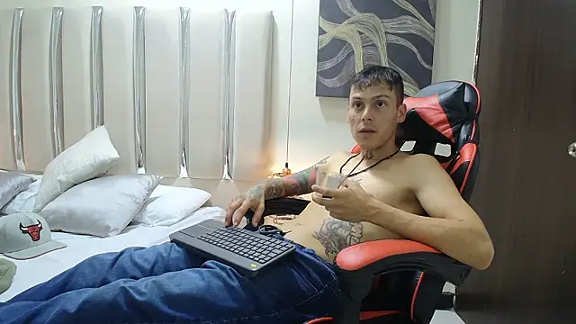 Ethan_Wolfe Adlı Modelin Web Kamerası Şovu