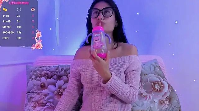 NayeCloud: онлайн-секс-чат