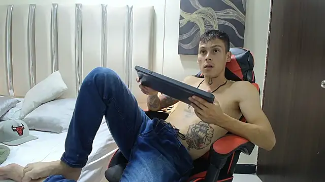 Ethan_Wolfe's Webcam Show