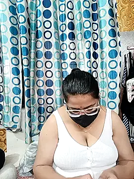 Chat XXX en directo de GangbangCouple