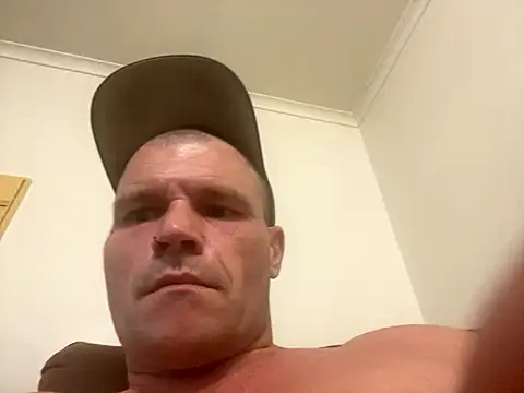 Inandoutyall: вебкам-шоу