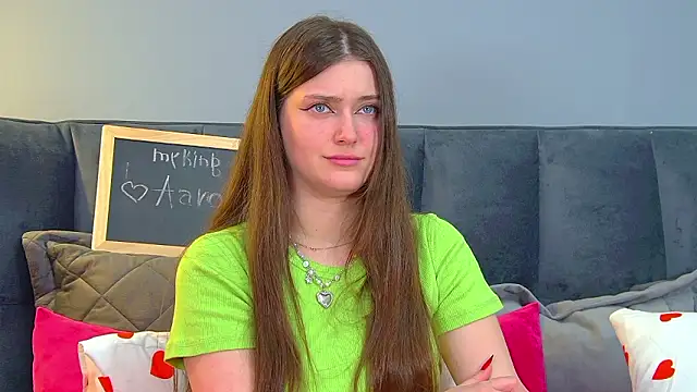 JessicaJewells Adlı Modelin Canlı XXX Sohbeti