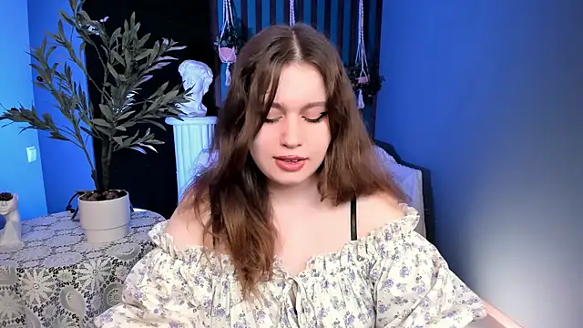 FioraMarmoris' Live XXX Chat