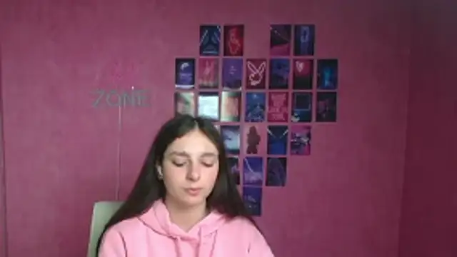 KissMeJulia's Live XXX Chat