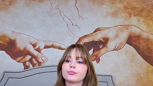 ElaraVance's Live XXX Chat