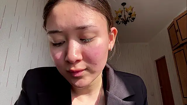 YourMiIa's Live XXX Chat