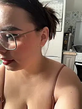 MoziRixis Chat XXX in diretta