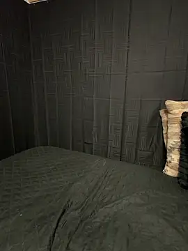 Rakiyahcharms: онлайн-секс-чат