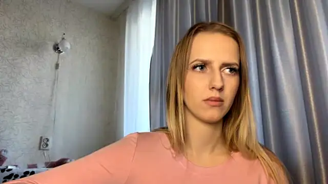 Chatroom XXX en direct de RubiKerss